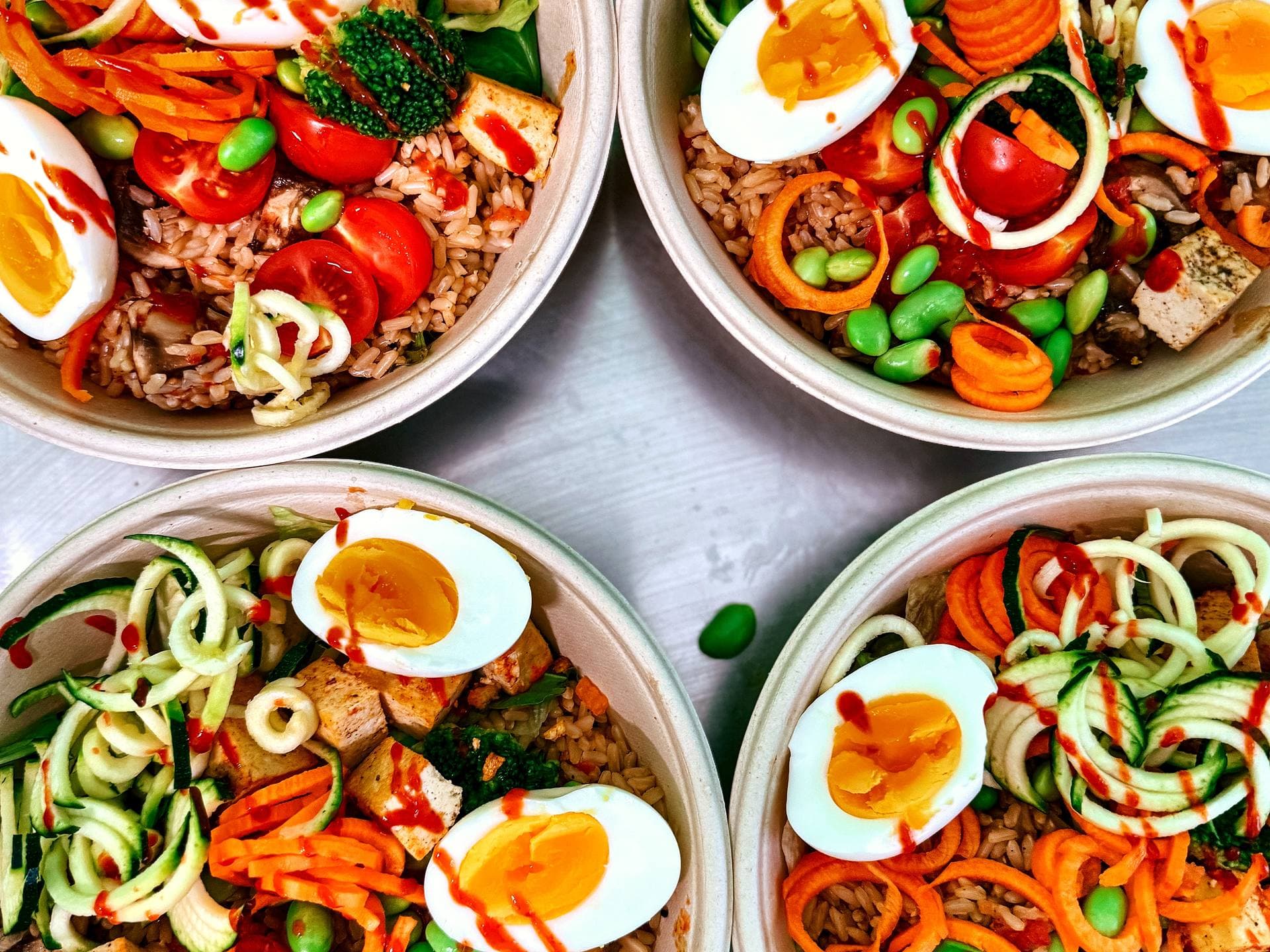 Bunte AVOCAI Lunch-Bowls